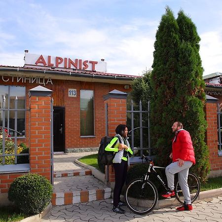 בישקק Alpinist Hotel מראה חיצוני תמונה