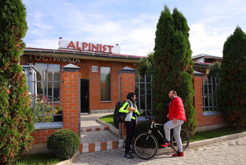 בישקק Alpinist Hotel מראה חיצוני תמונה